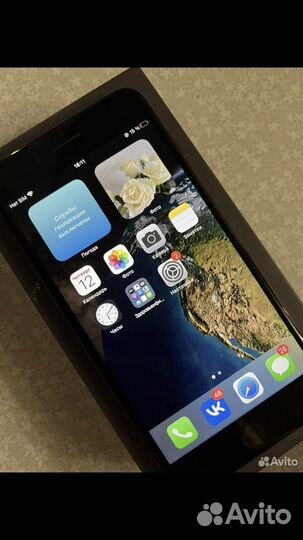 iPhone 8 Plus, 64 ГБ