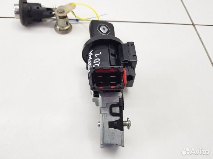 Замок зажигания с ключом (Renault Logan)