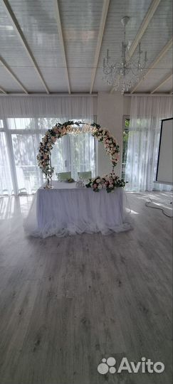 Свадебные арки и фотозоны в аренду