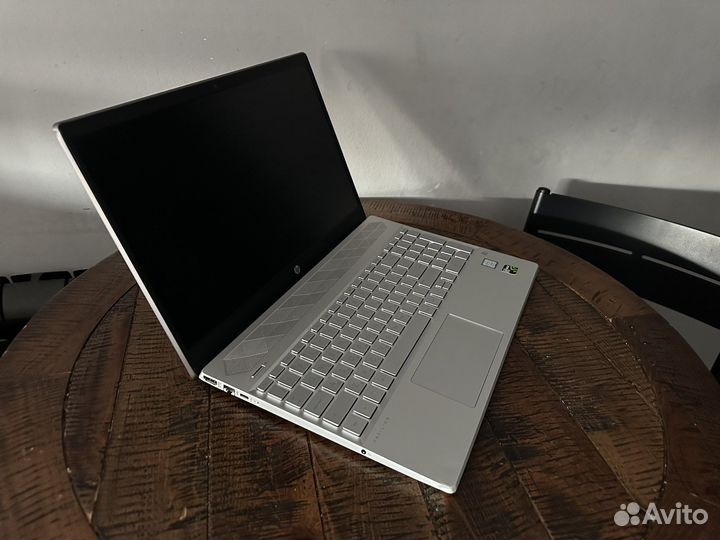 Ноутбук HP 15-cs1005ur