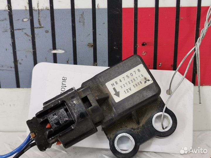 Датчик удара Mitsubishi Pajero Sport 2-й рест