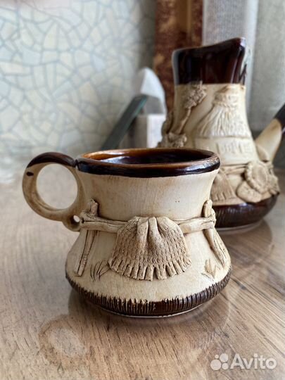 Турка с чашками