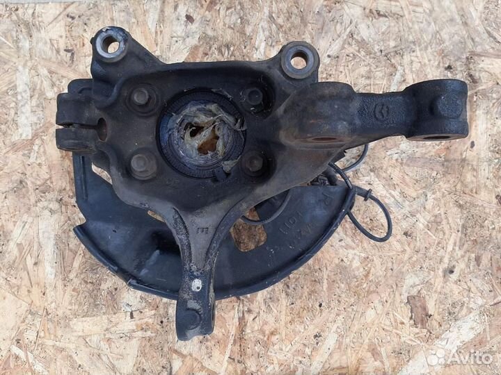 Кулак передний правый Mazda CX-5 KE 2013