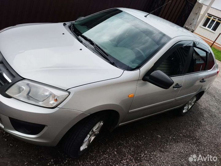 LADA Granta 1.6 МТ, 2015, 124 000 км