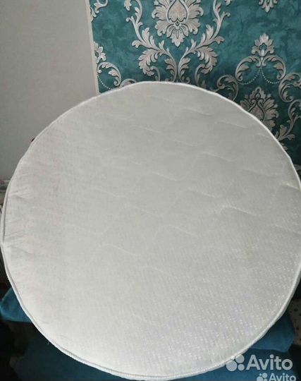 Овальный и круглый матрас на детскую кровать