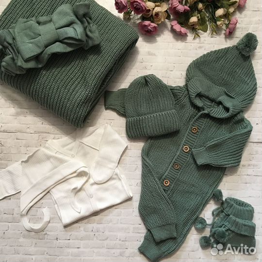 Комплект конверт на выписку новые