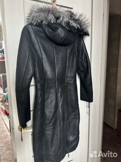 Дубленка натуральная женская с капюшоном