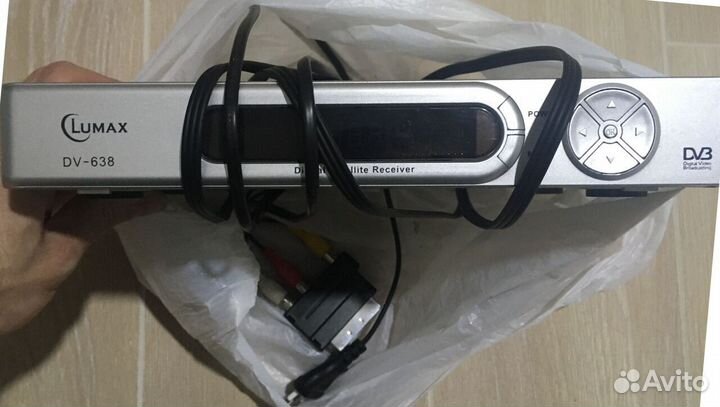 Спутниковый ресивер Lumax DV-638