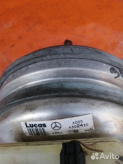 Вакуумный усилитель тормозов Mercedes W220 S500