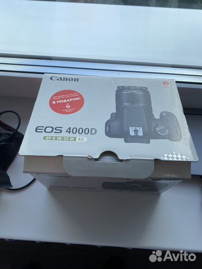 Зеркальный фотоаппарат canon eos 4000D