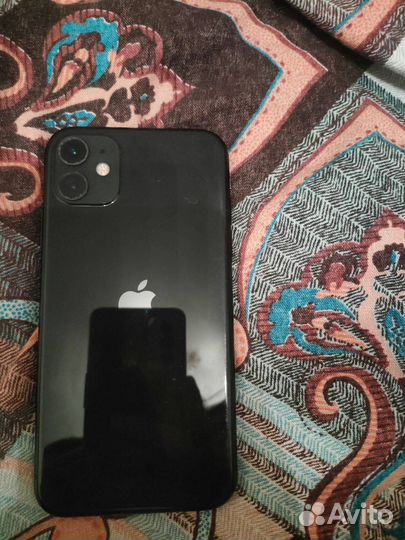 iPhone 11, 64 ГБ