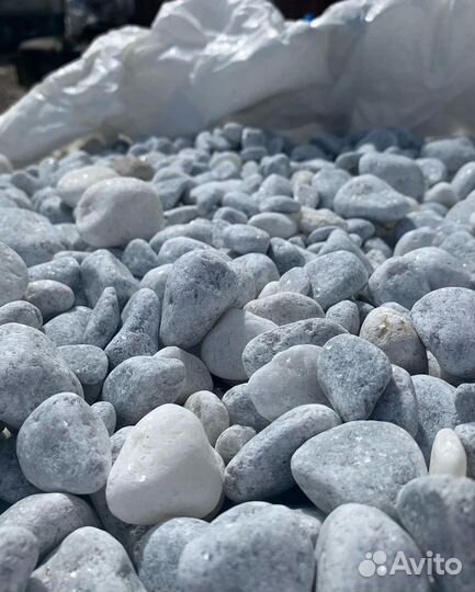 Щебень мраморный белый галтованый