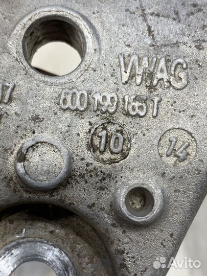 Опора двигателя двс Кронштейн Volkswagen polo 5 Пр