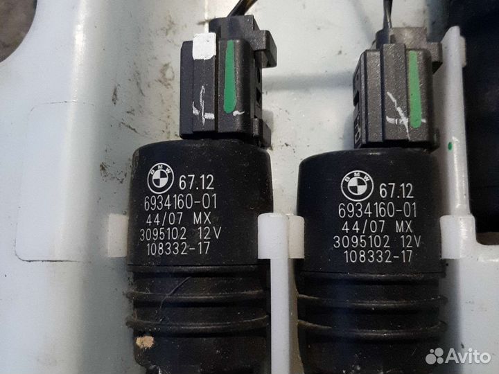 Моторчик омывателя бмв BMW X5 E70 X6 E71 оригинал