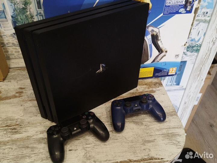 Sony PS4 PRO /1TB/ 3 Rev в Коробке + 2 Джоя + Игры