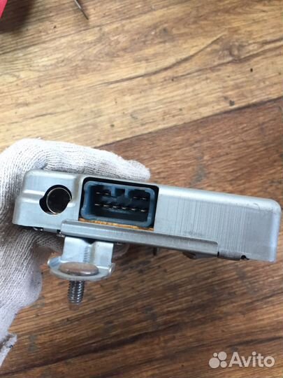 Блок управления дверями 8974130080 Lexus GS300