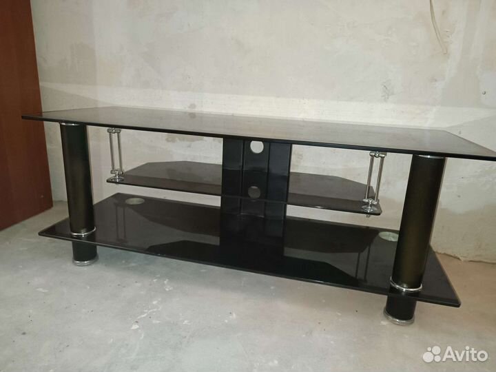 Стеклянная подставка для телека