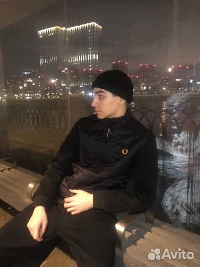 Жилетка Fred Perry весенняя с рукавами