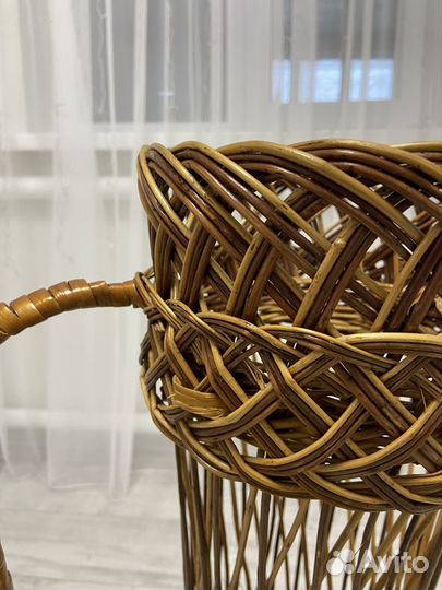 Ваза напольная из натуральной лозы