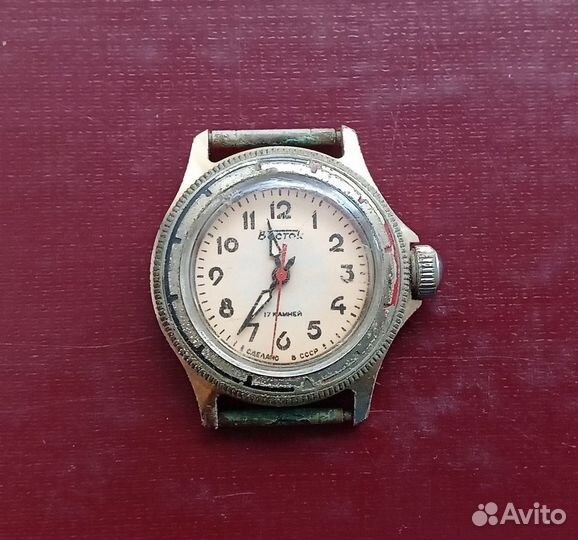 Наручные советские часы