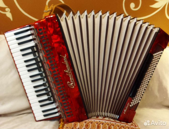 Аккордеон RoyalStandart Meteor 4/4