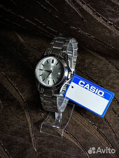 Часы casio quartz