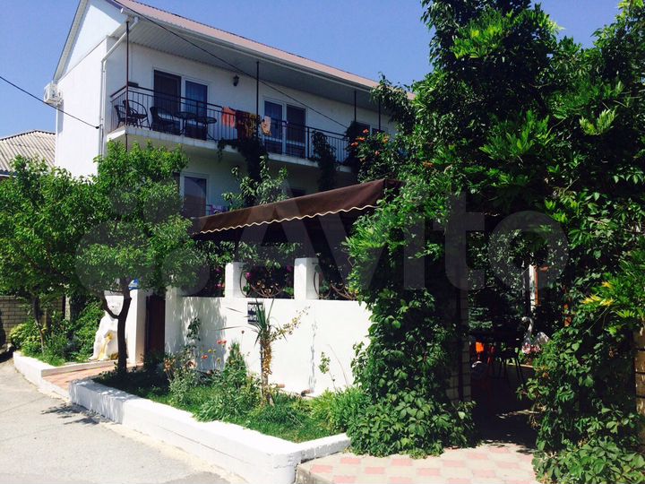 Комната 18 м² в 1-к., 1/3 эт.