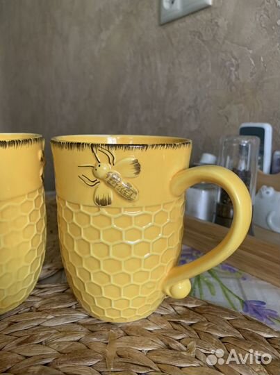 Чайный сервиз с пчелками