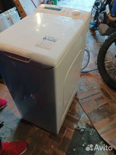 Стиральная машина с вертикальной загрузкой