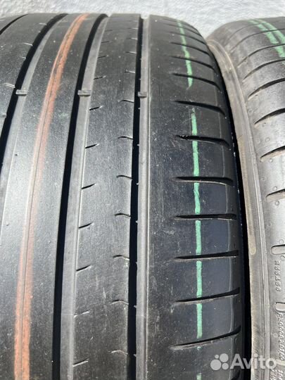Pirelli P Zero PZ4 255/35 R19