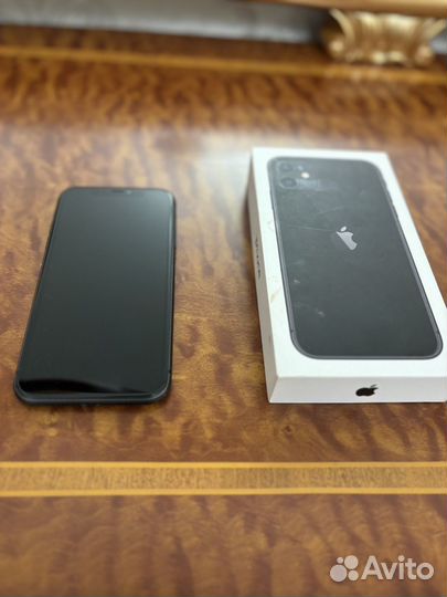 iPhone 11, 64 ГБ