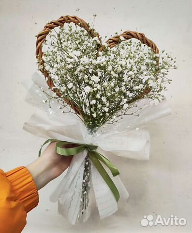 Букет из гипсофилы в форме сердца