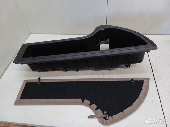 Ящик для инструментов правый Nissan Murano Z50 3.5