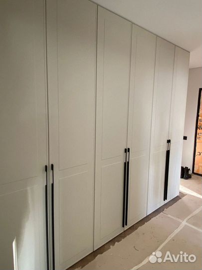 Шкаф распашной