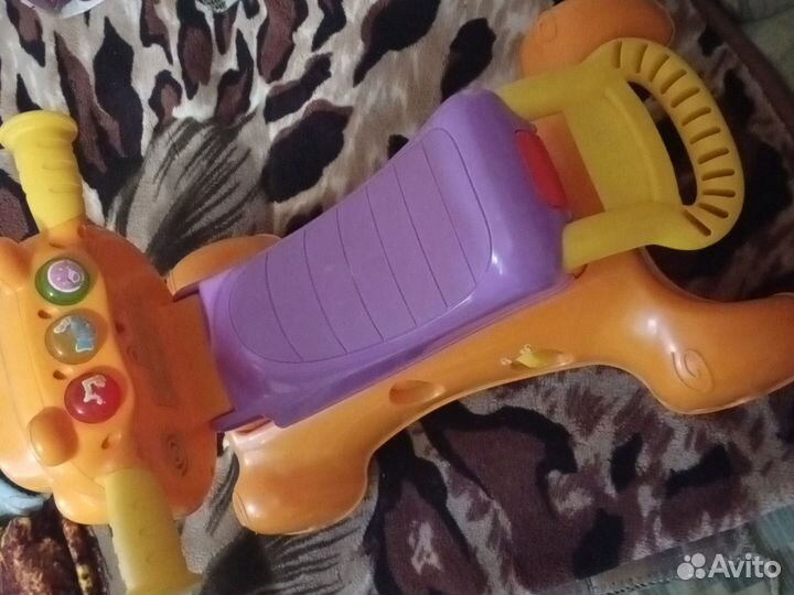 Игрушка-каталка бегемот