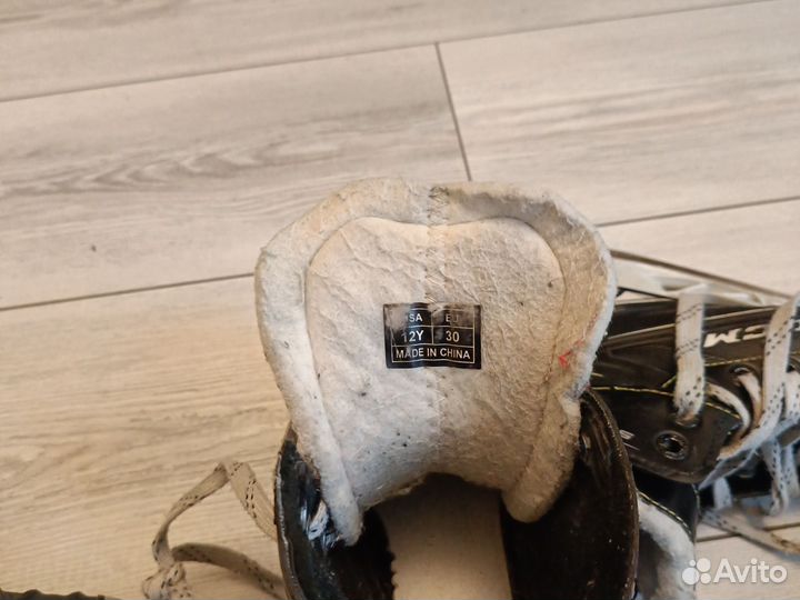 Коньки хоккейные детские 30 размер