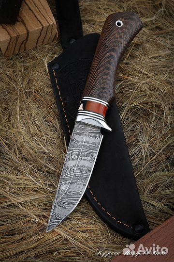 Охотничий нож Колибри дамаск волнистый венге акрил