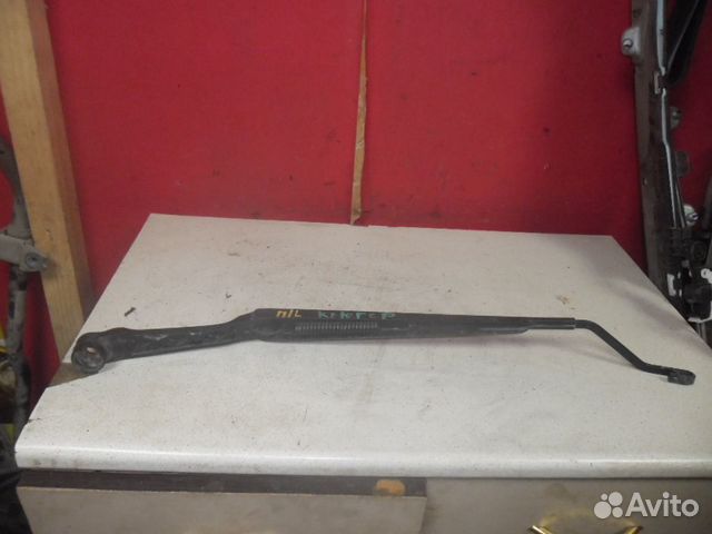 Поводок стеклоочистителя Toyota Kluger (XU20)