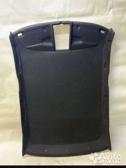 Черный потолок на LADA Priora