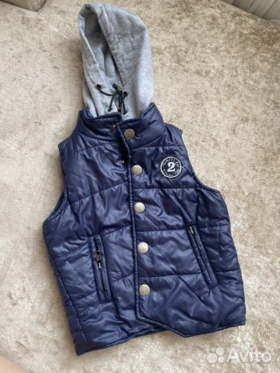 Детский жилет с капюшоном на 80-86 размер