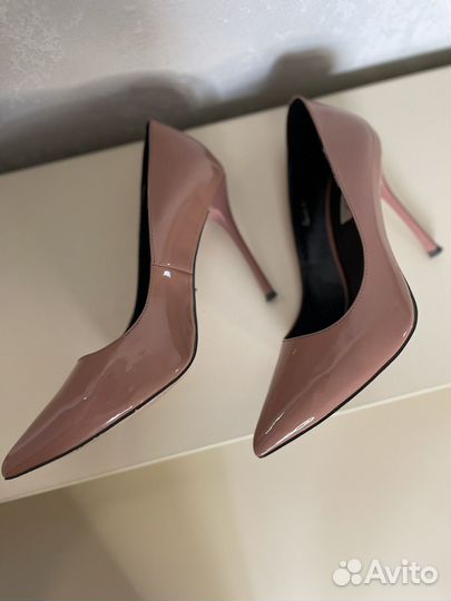 Туфли женские Vitacci 35р