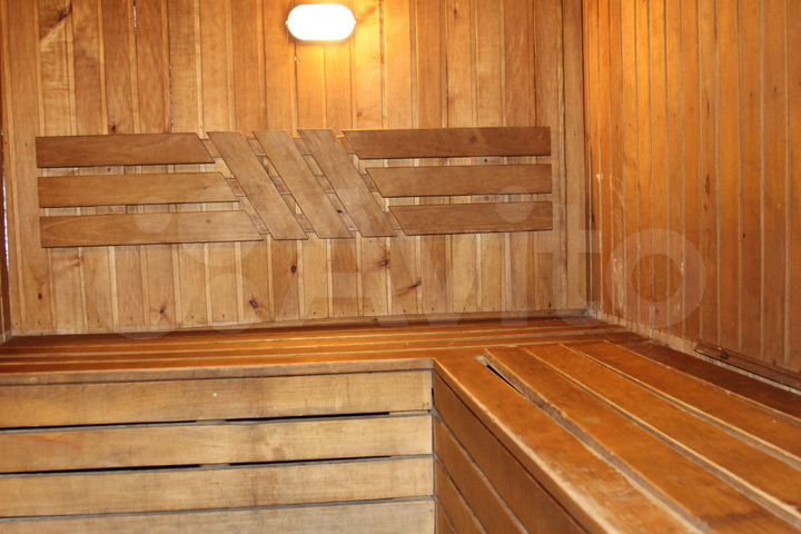 Дом 300 м² на участке 6 сот.