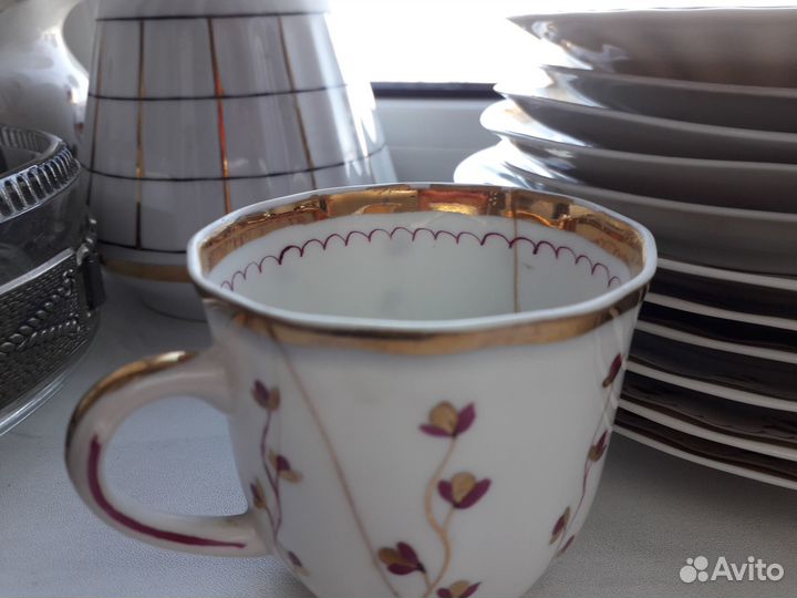 Фарфоровые блюдца, молочник сахарница Вербилки 60г