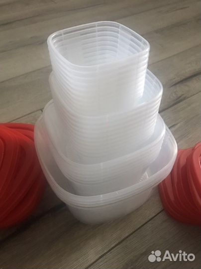 Набор контейнеров