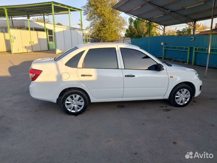 LADA Granta 1.6 МТ, 2015, 119 000 км