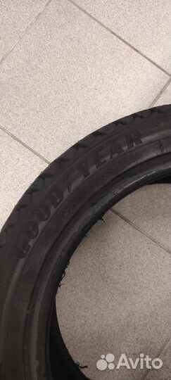 Goodyear Cargo Ultra Grip 235/45 R17