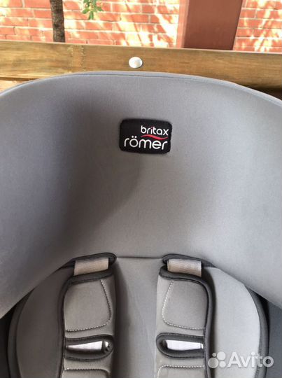 Автокресло детское britax romer