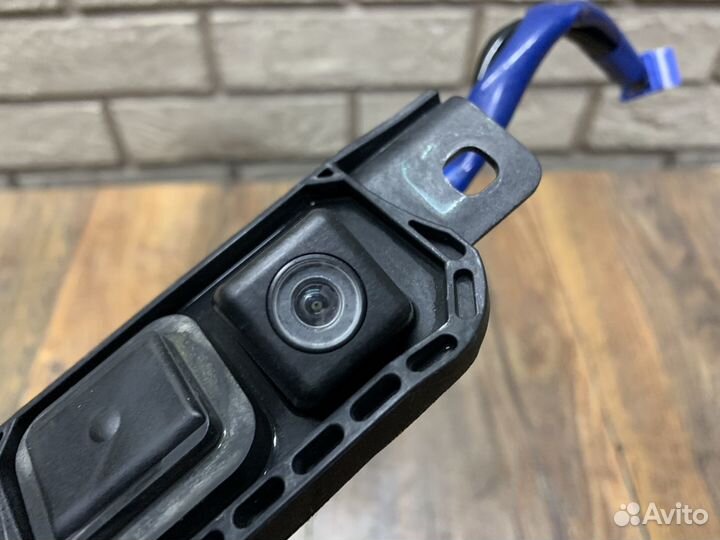 Lexus LS460L Камера заднего вида