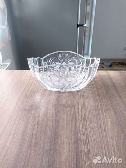 Хрустальная конфетница