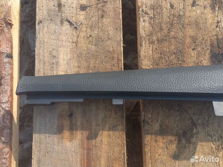 Обшивка стойки правая фольцваген джетта 6